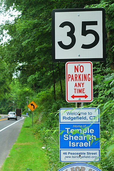 File:CT35signRoadside-Ridgefield (32217068404).jpg