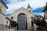 Cathédrale Sainte-Geneviève-et-Saint-Maurice de Nanterre Parvis.jpg