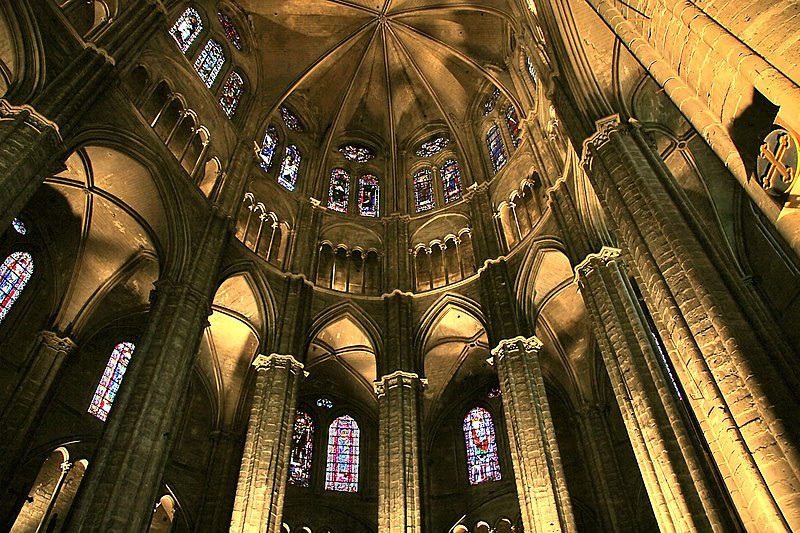 File:Cathédrale de Bourges - Voûtes de l'abside.jpg