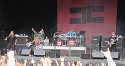 Cavalera Conspiracy esiintymässä 2010.