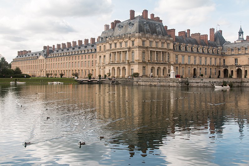 File:Château de Fontainebleau-Le Gros pavillon-20170904.jpg