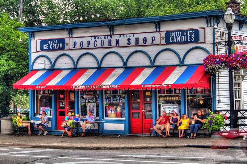 File:Chagrin Falls Popcorn Shop.jpg