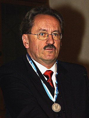 Christian Ude: Herkunft und Ausbildung, SPD-Politiker seit 1966, Oberbürgermeister der Stadt München 1993 bis 2014