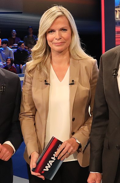 File:Claudia Reiterer 2017-09-21.jpg