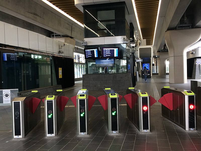 File:Clayton railway station - Melbourne - Concourse entrance.jpg