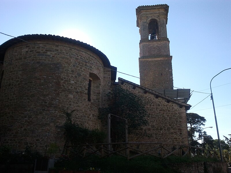 File:Collestrada (PG) - Chiesa di Santa Maria Assunta - panoramio (3).jpg