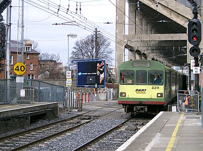 How to get to Lansdowne Road railway station with public transit - About the place