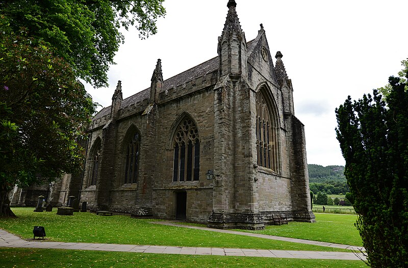 File:DUNKELD CATHEDRAL From the South East.JPG