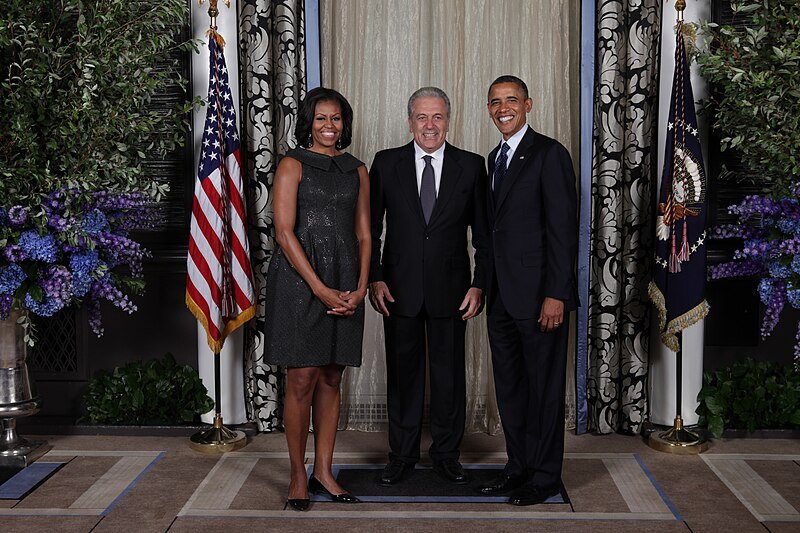 File:D Avramopoulos with Barack & Michelle Obama.jpg