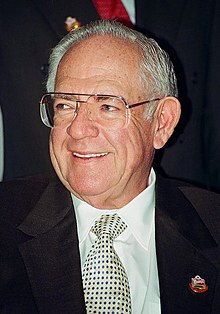 Dave Thomas, the founder of Wendy's, in 1998 Dave Thomas 1998.jpg
