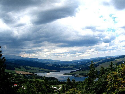 Lac artificiel de Slezská Harta.