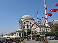 Dolmabahçe Camii, Istanbul - panoramio.jpg