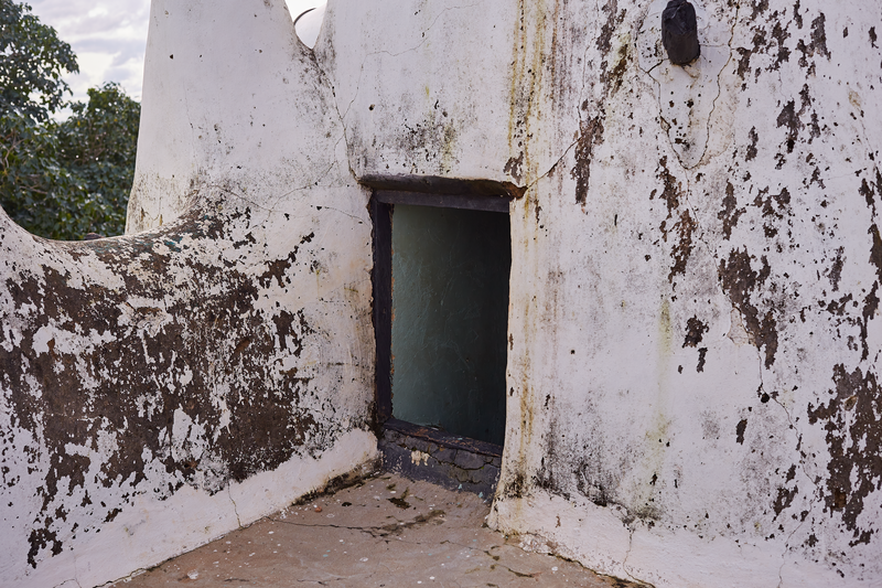 File:Door at the top of Nakore Mosque 1 (1).png