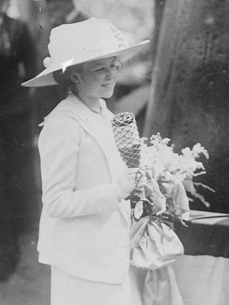 File:Dorothy Knight at "Wyoming" launch LCCN2014689226 (cropped).jpg