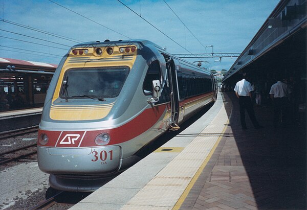 Set 301/302 in the original 1998 livery at Roma Street Station
