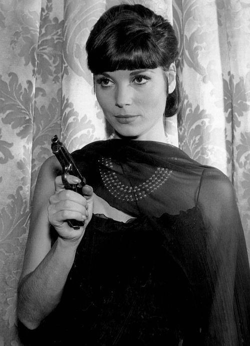 Martinelli in the movie The Rogues (1964)