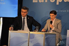 クロアチアのアンドレイ・プレンコビッチ首相と（2018年6月16日）