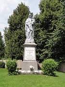 Fieulaine (Aisne) statue Notre Dame de Paix.JPG
