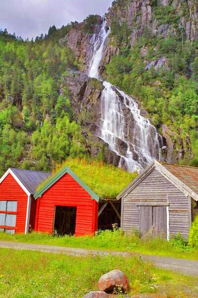 View of the Kvernhusfossen waterfall