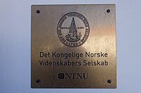 Fylkesmannsboligen 1915 Det Kongelige Norske Videnskabers Selskab NTNU Elvegata 17 Trondheim Norway 2019-04-10 Sign Plaque 03330.jpg