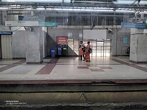 Gitanjali metro station during Hemanta Mukhopadhyay metro station to Netaji Bhavan metro journey 06.jpg