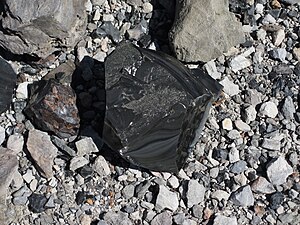 Obsidian: Etymologie, Entstehung, Beschaffenheit