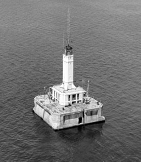 <span class="mw-page-title-main">Grays Reef Light</span> Lighthouse in Michigan, United States