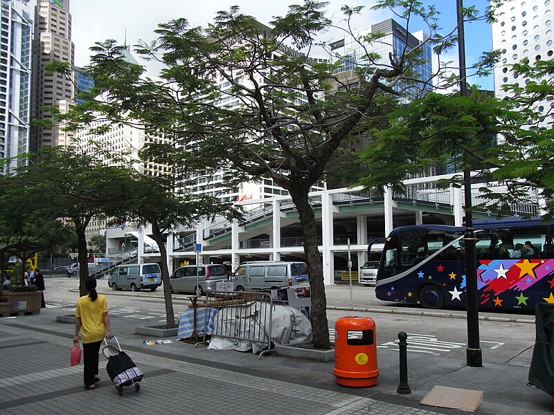 File:HK Central 中環 Edinburgh Place trees May-2012.JPG