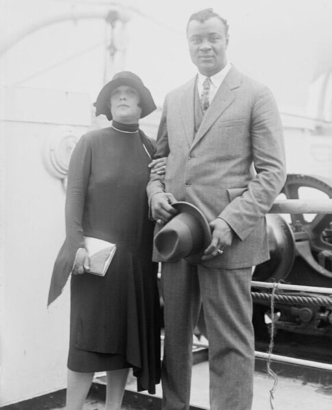 File:Harry and Sarah Willis.jpg