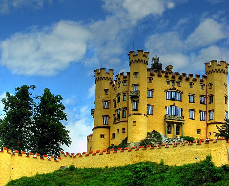 File:Hohenschwangau Castle in Bavaria.jpg