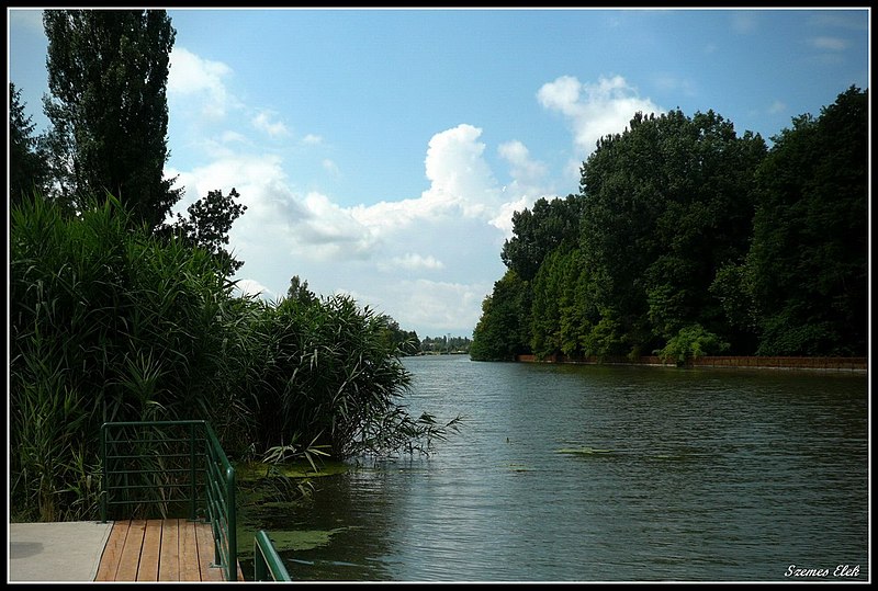 File:Holt-Kőrös kikötő - panoramio.jpg