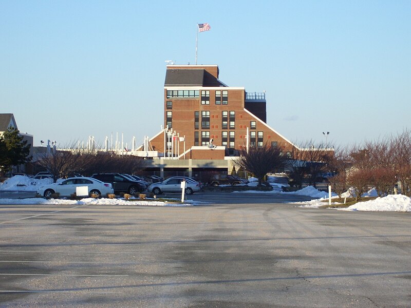 File:Hyatt Hotel on Goat Island, Rhode Island.jpg