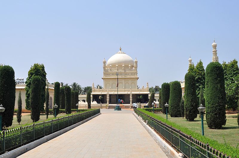 File:India - Tipu Sultan Tomb 02.jpg