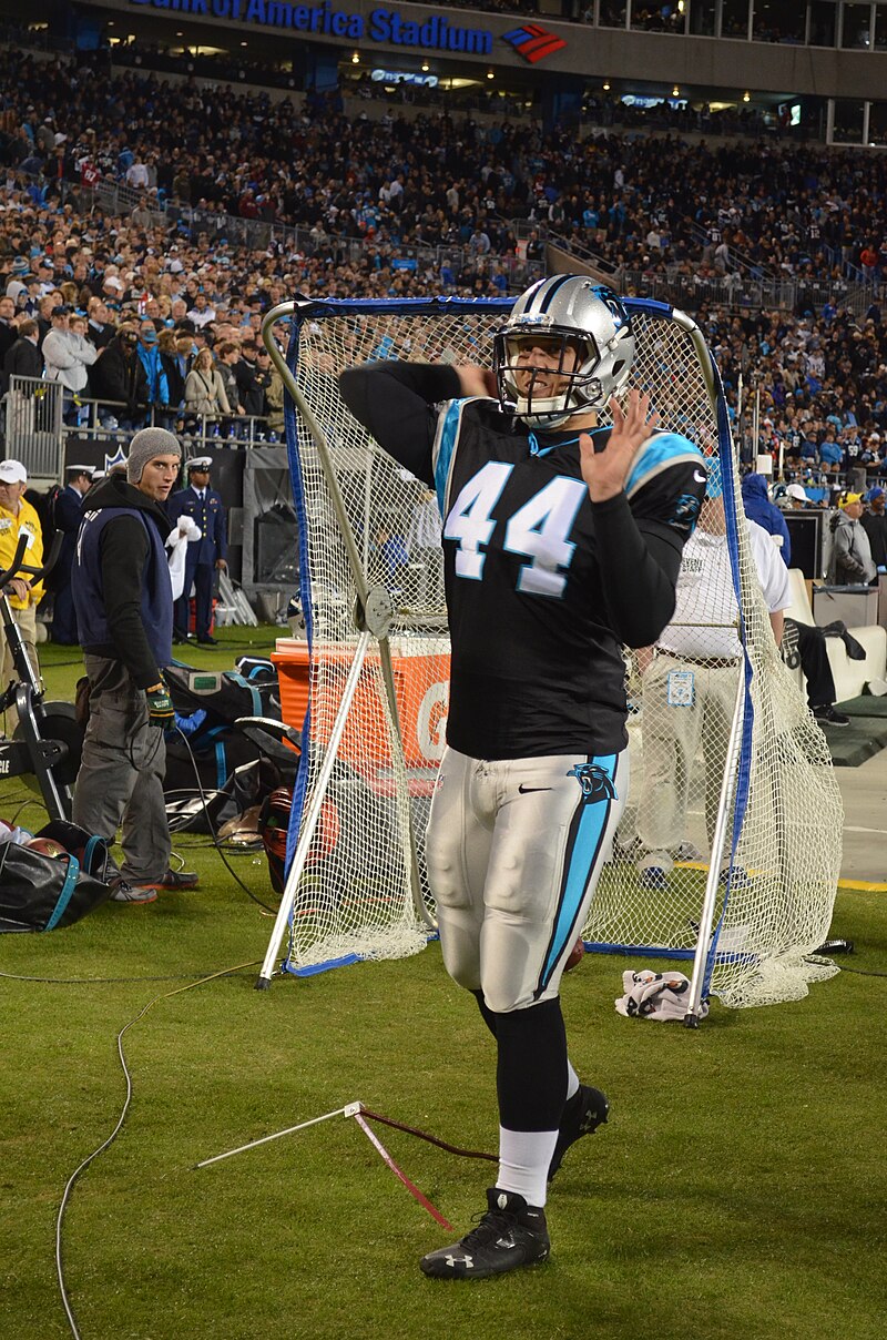 Panthers sign long snapper Jansen to extension