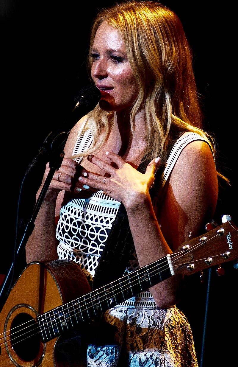 Jewel (singer) - Simple English Wikipedia, the free encyclopedia