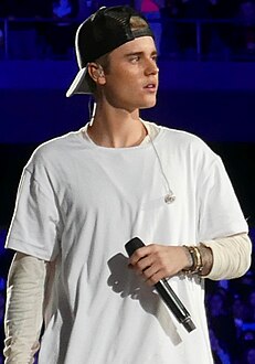 O cantor canadense Justin Bieber é o músico mais seguido no X, com mais de 111 milhões de seguidores.