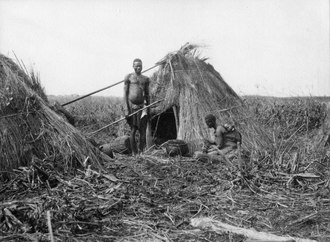 Batwa in the Bangweulu 1911-1912. Photo by Eric von Rosen. Kap-Kairo expeditionen. Bangweulusjon. Zambia - SMVK - 000463.tif