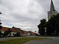 Kostel svaté Kunhuty - cesta na Miroslav - panoramio.jpg