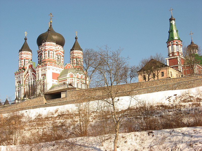 File:Kyiv Feofania - Cathedral hill.jpg