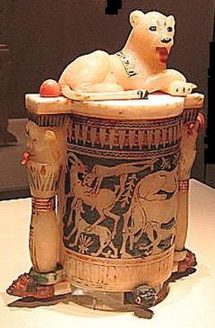 Calcite alabaster: The tomb of Tutankhamun (d. 1323 BC) contained a practical objet d’art, a cosmetics jar made of Egyptian alabaster, which features 