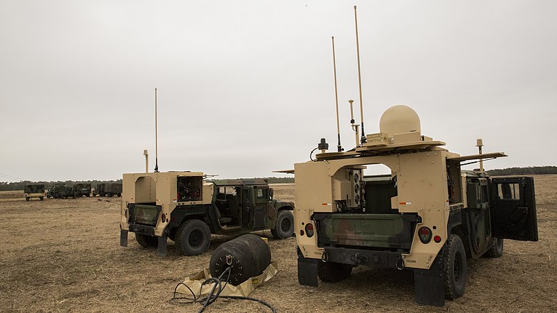 File:Loud and clear, 8th Communication Battalion conducts field exercise 150309-M-TV331-016.jpg