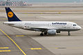 Lufthansa, D-AIBC, Airbus A319-112 (24661722392).jpg