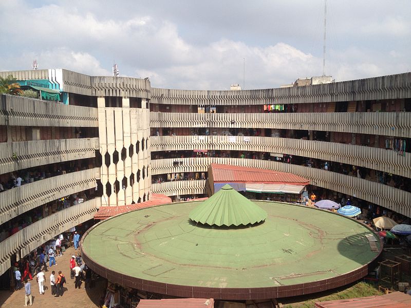 File:Marché central - Central market (interior) in Yaoundé.JPG