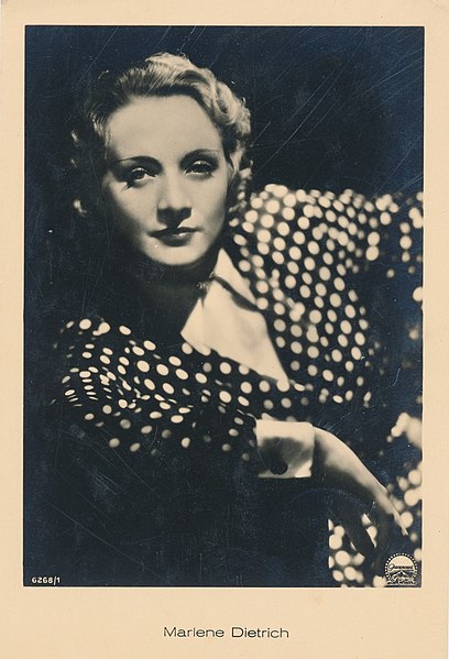 File:Marlene Dietrich Ross-Verlag 6268.jpg