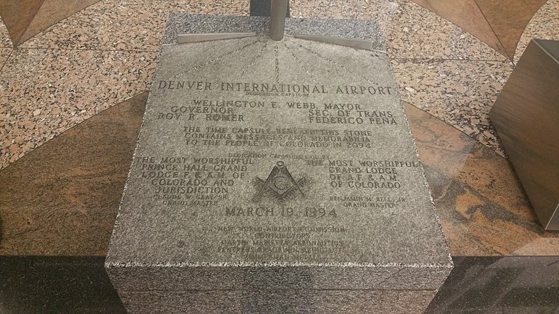 File:Masonic monument @ Denver International Airport (Bottom Closeup).jpg