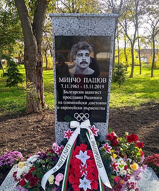 <span class="mw-page-title-main">Mincho Pashov</span> Bulgarian weightlifter (died 2019)