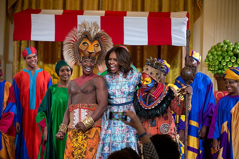 File:Michelle Obama joins the cast of Disney's "The Lion King" onstage (15176076171).jpg