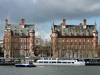 <span class="mw-page-title-main">Norman Shaw Buildings</span> Pair of buildings in Westminster, London