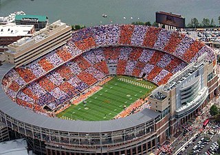 <span class="mw-page-title-main">Neyland Stadium</span> American sports stadium in Knoxville, Tennessee