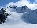 Północny i południowy wierzchołek Wildspitze widziane z lodowca Taschachferner